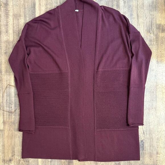 Lululemon Women’s Sit In Lotus Wrap 100% Merino Wool Sweater Maroon Size 6 - Picture 3 of 8